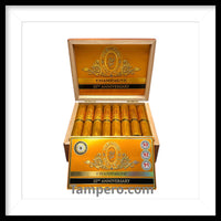 Load image into Gallery viewer, Perdomo Reserve Champagne 10th Anniversary Robusto
