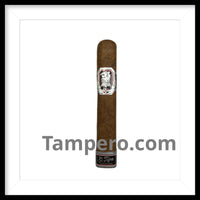 Load image into Gallery viewer, Robusto handmade cigar close up at Tampero Cigars Ybor City Tampa
